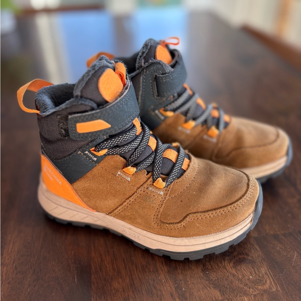 Quechua Decathlon Kids leather winter Boots - Brown and Orange size 10,5 28EU